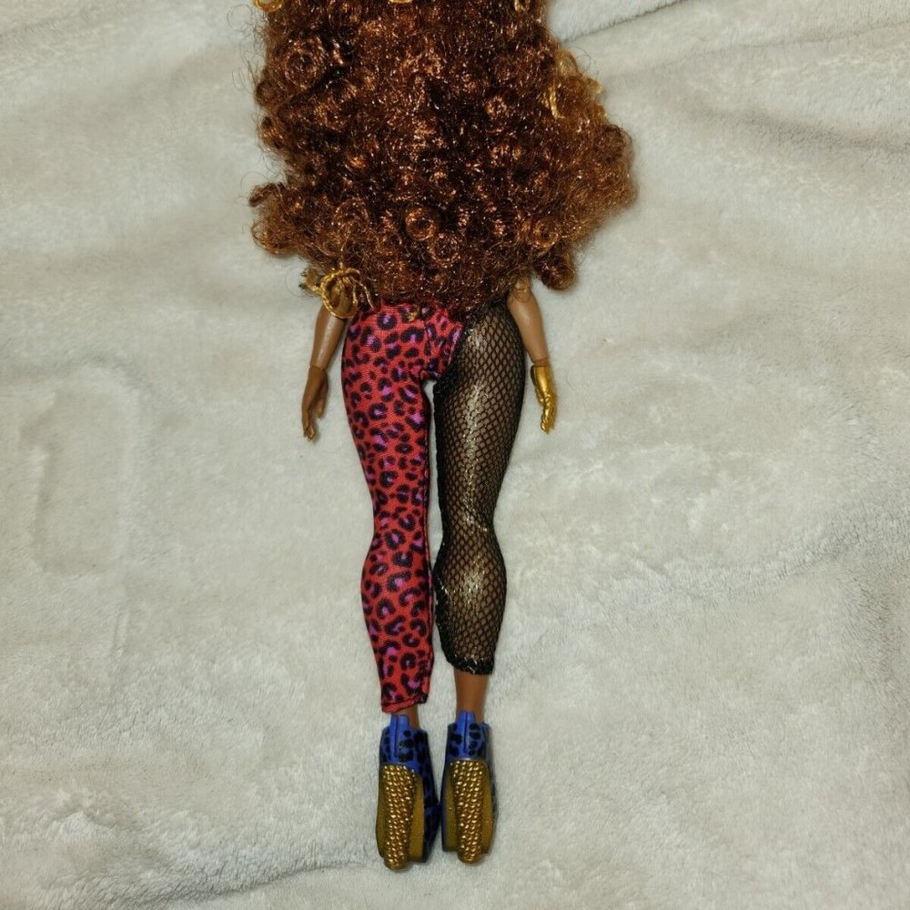 LOL Surprise OMG Music Remix Rock - Ferocious Fashion Doll - Picture 7 of 7
